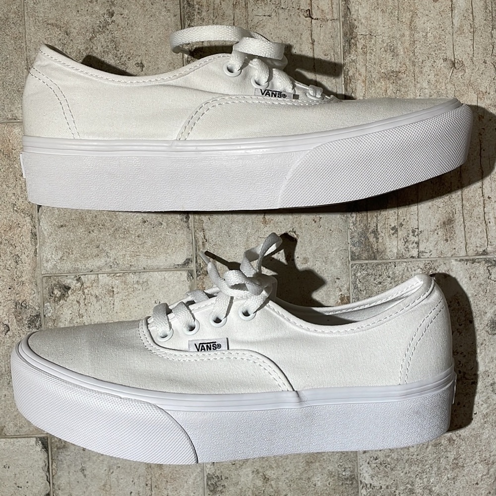 Vans all white Stackform canvas sneaker size 7.5 women’s or 6 Men’s